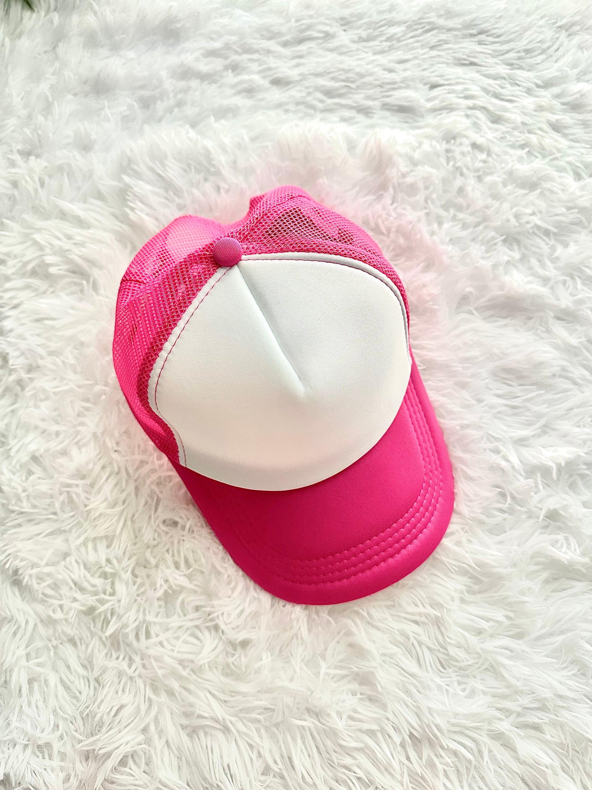 TRUCKER HAT