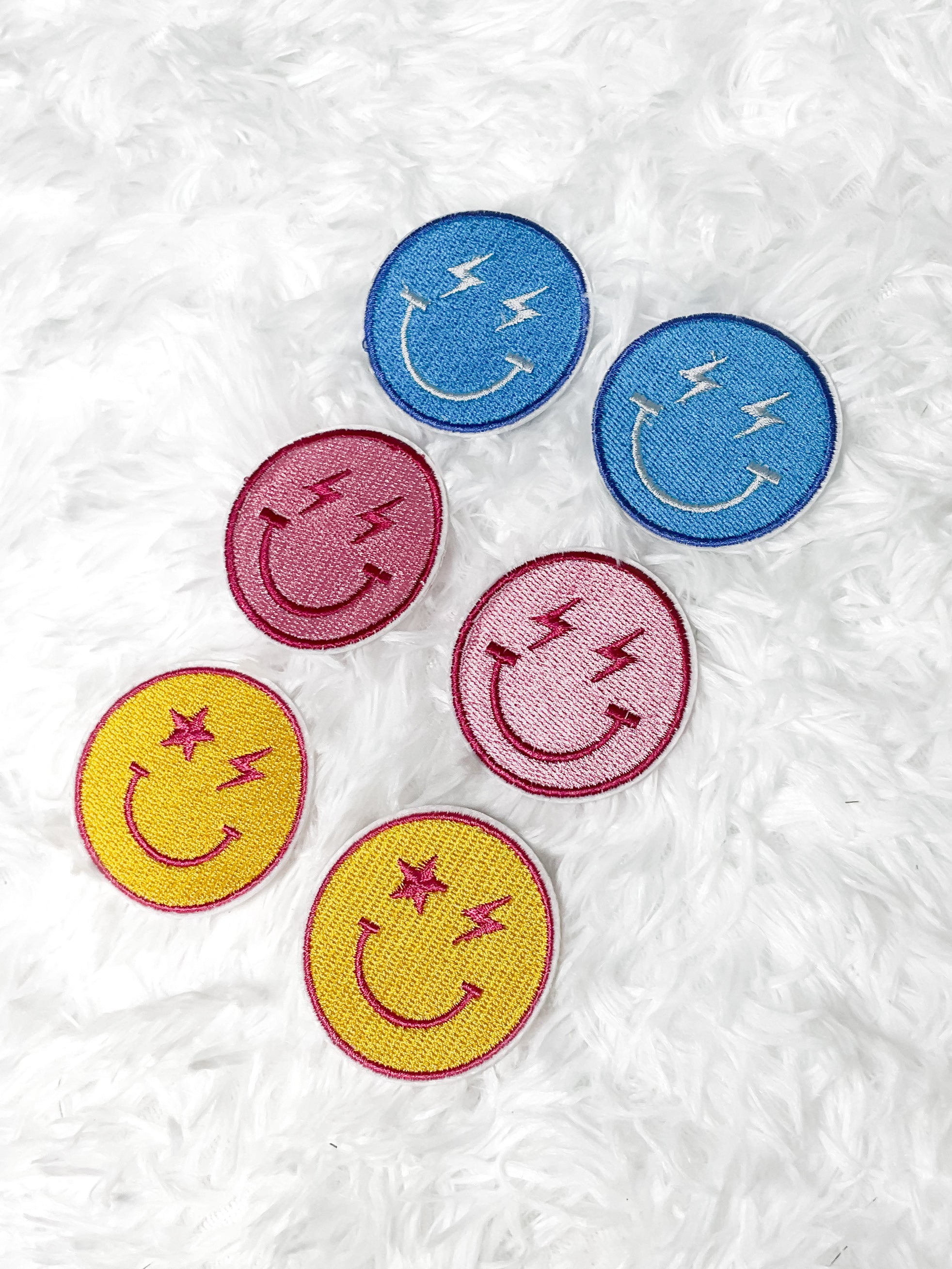 RETRO SMILEY FACE PATCH (MED)
